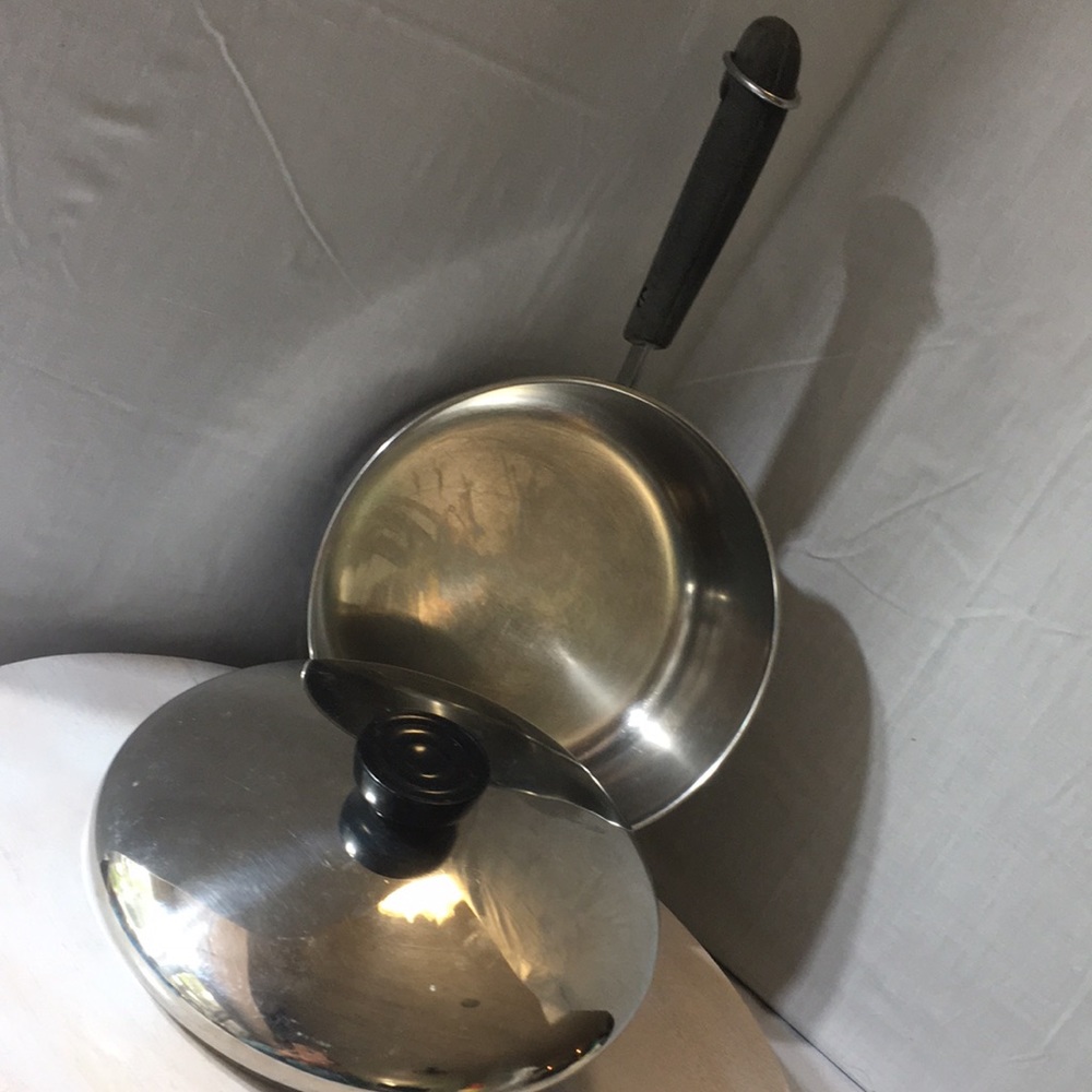 Vintage copper bottom stainless steel Paul Revere ware 2 quart saucepan